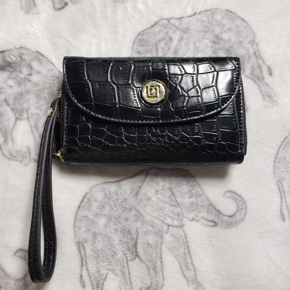 Liz Claiborne Wristlet